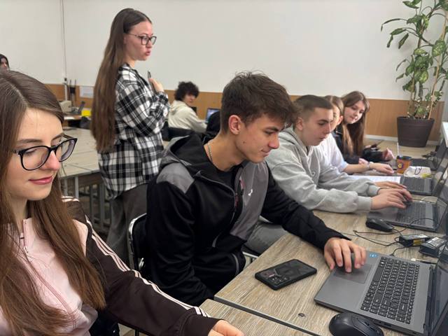 Виконання творчого завдання у середовищі програмування